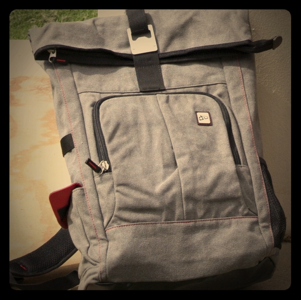 ISO deviantart Nomad Bag